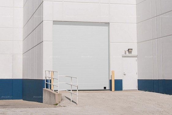 Промышленные ворота с панорамным остеклением Doorhan ISD02 (3200х2200) - фото
